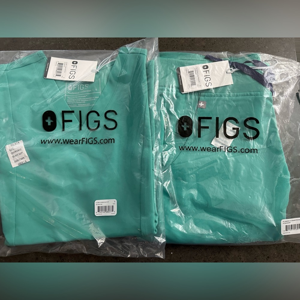 Figs Surgical Green Scrub Set Various Sizes